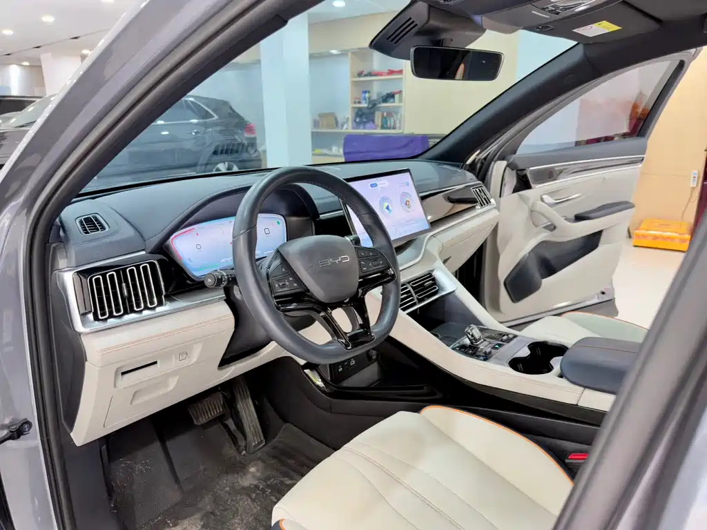 BYD BYD Song Plus EV 520km Luxury 2024 - thumbnail 4