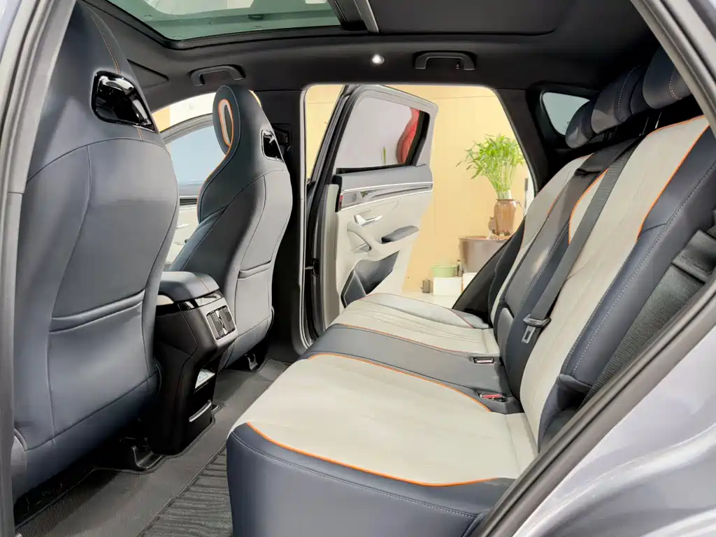 BYD BYD Song Plus EV 520km Luxury 2024 - thumbnail 6
