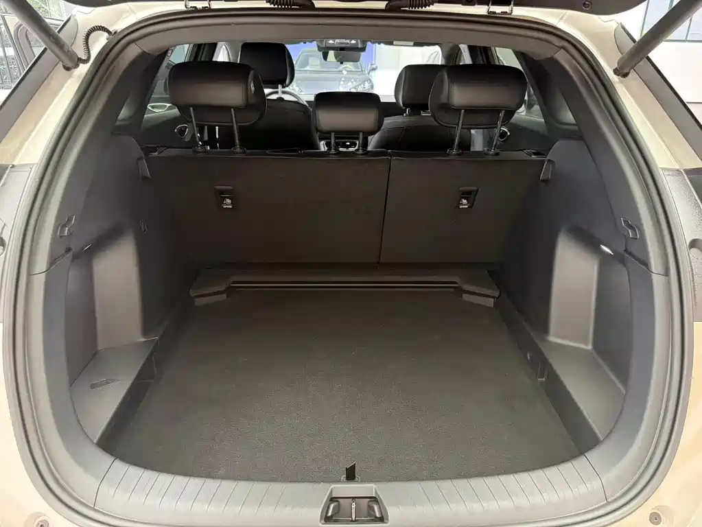 BYD Haishi 06 2025 EV 520 Navigator Edition 2025 - thumbnail 12
