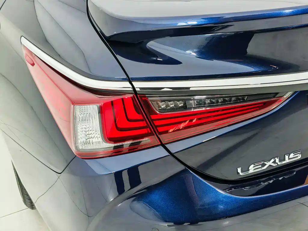 Lexus Lexus ES 2021 200 Excellence Edition 2022 - thumbnail 12