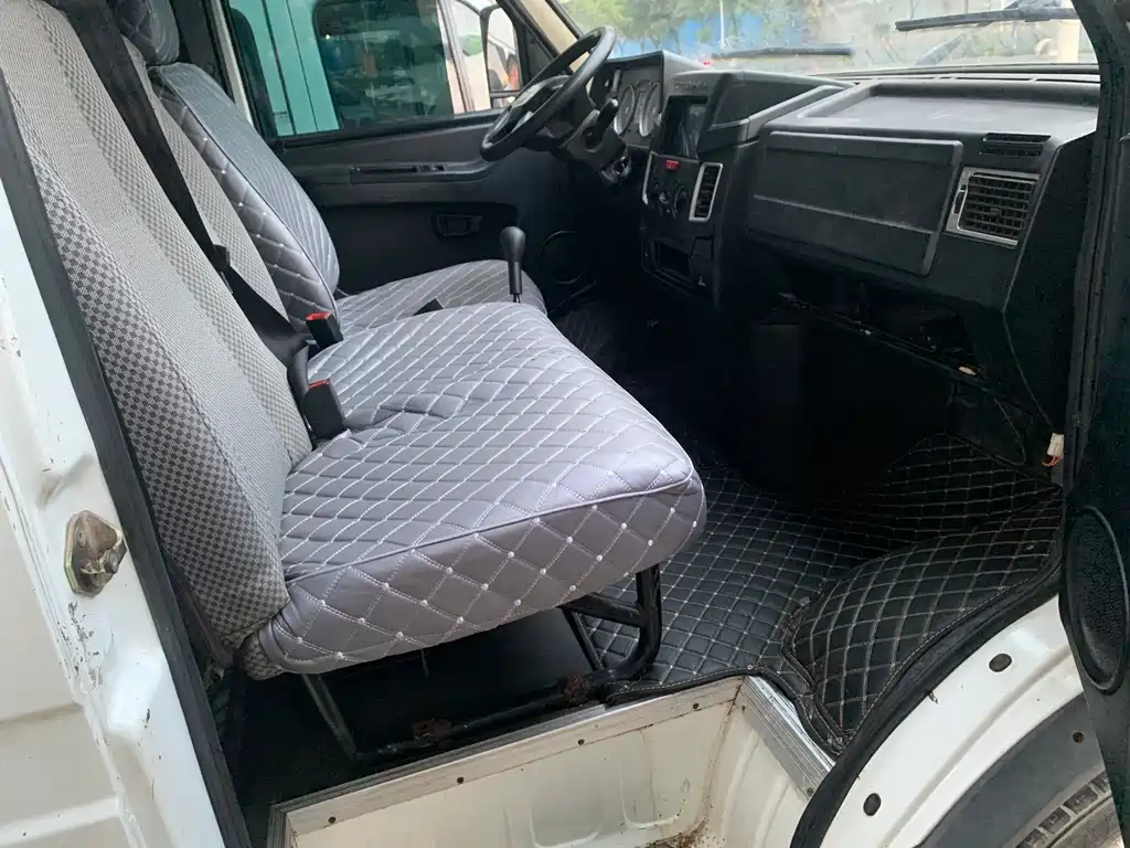 Iveco Iveco Daily 2017 2.5T A35 Passenger Van 5-7 Seats 47Z5 2018 - thumbnail 6