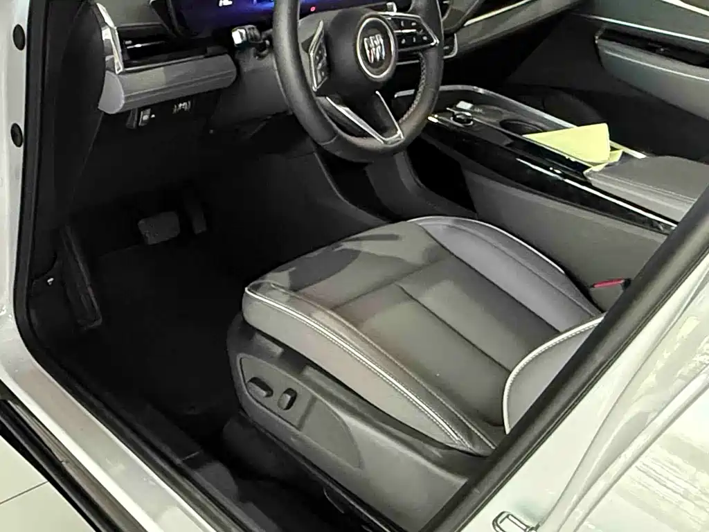 Buick Buick E5 620KM 2025 - thumbnail 19