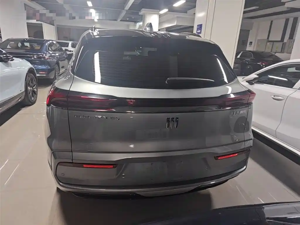 Buick Buick E5 2023 Pioneer Edition 2024 - thumbnail 6