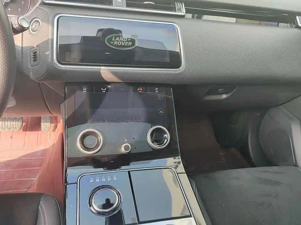 Land Rover Range Rover Velar 2019 250PS 2019 - thumbnail 10