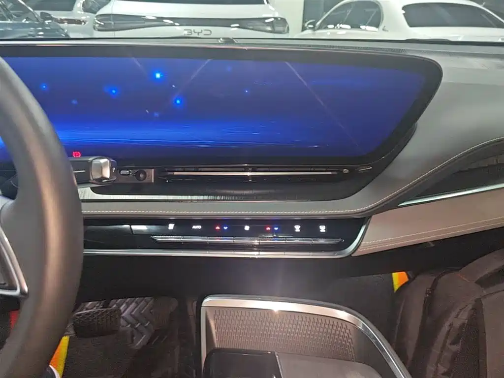 Buick Buick E5 2023 Pioneer Edition 2024 - thumbnail 13