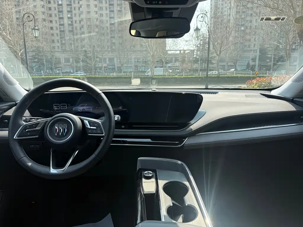 Buick Buick E5 2025 620KM Premium Edition 2025 - thumbnail 5
