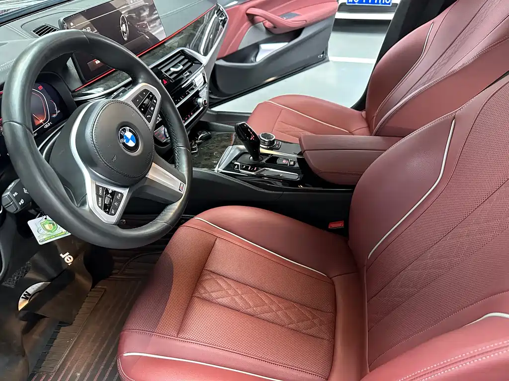 BMW BMW 5 Series 2022 Facelift II 525Li M Sport Package 2022 - thumbnail 4