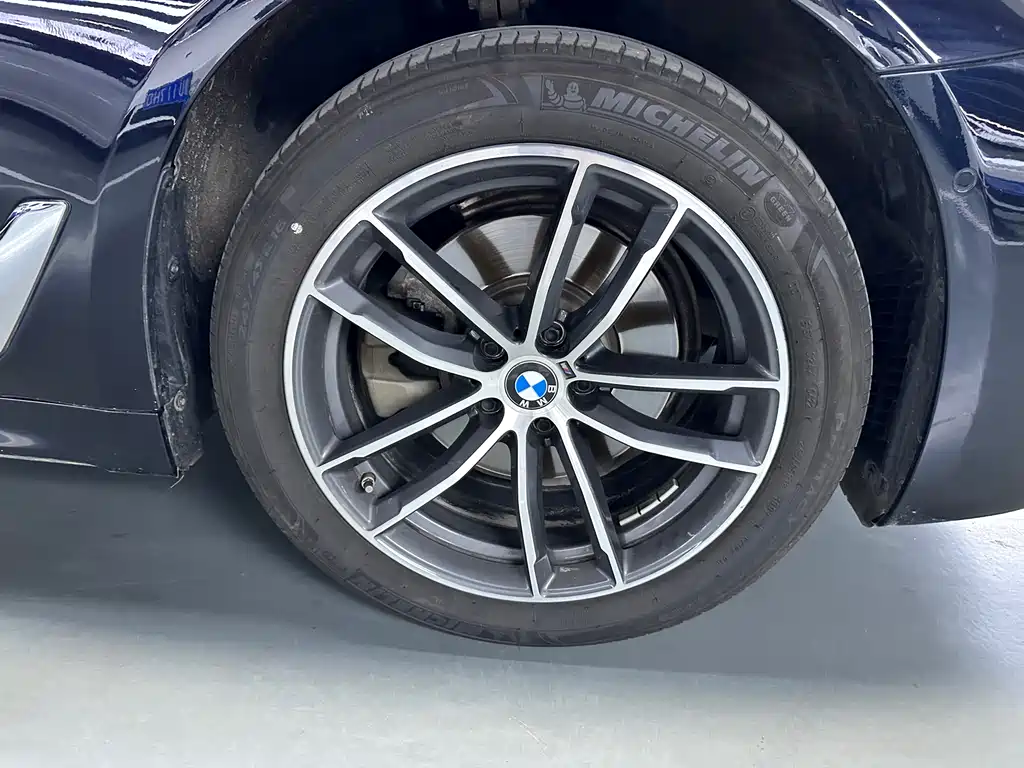 BMW BMW 5 Series 2022 Facelift II 525Li M Sport Package 2022 - thumbnail 13