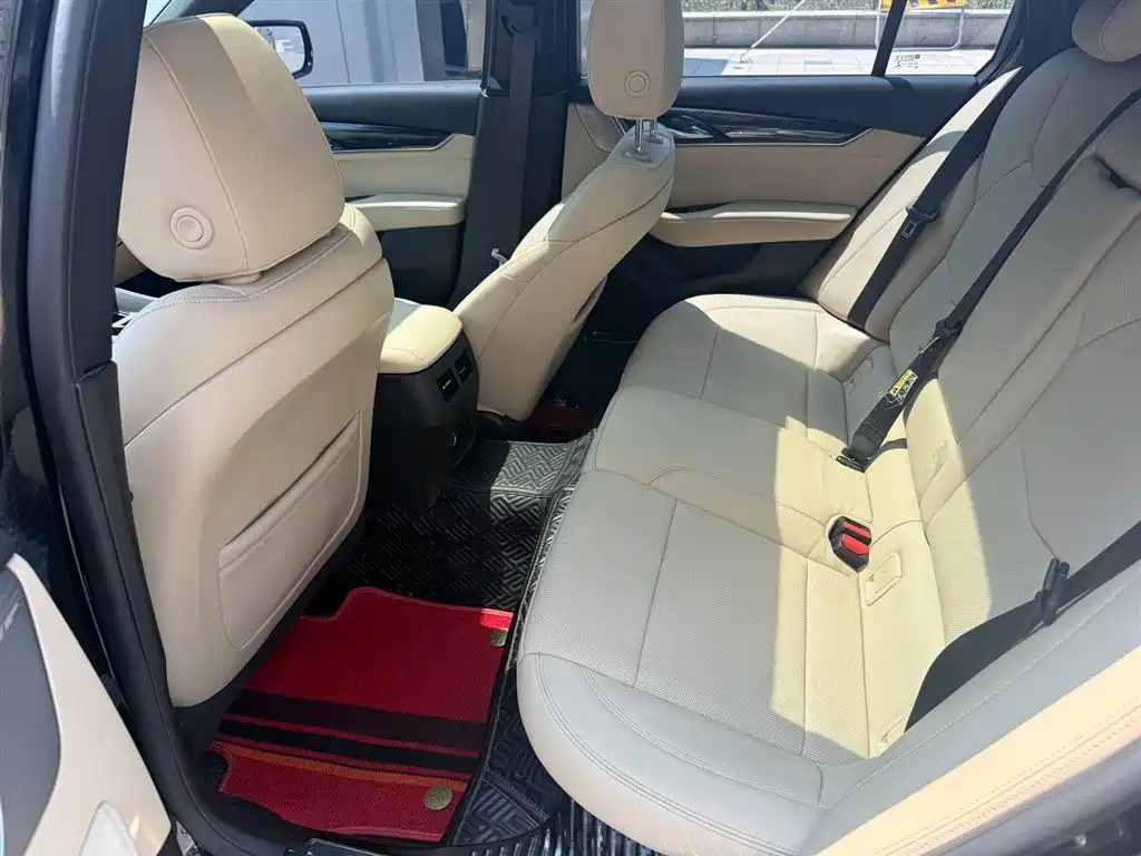 Cadillac Cadillac CT5 2020 Facelift 28T Luxury 2020 - thumbnail 6