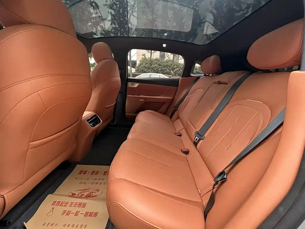 Dongfeng Yipai eπ007 2025 BEV AWD Max Navigation Edition 2025 - thumbnail 10