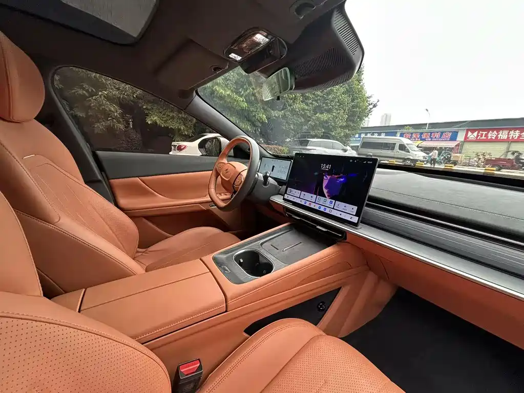 Dongfeng Yipai eπ007 2025 BEV AWD Max Navigation Edition 2025 - thumbnail 12