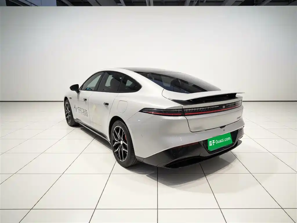 Dongfeng Yipai eπ007 2025 EV AWD 565 Max Pilot Edition 2025 - thumbnail 5