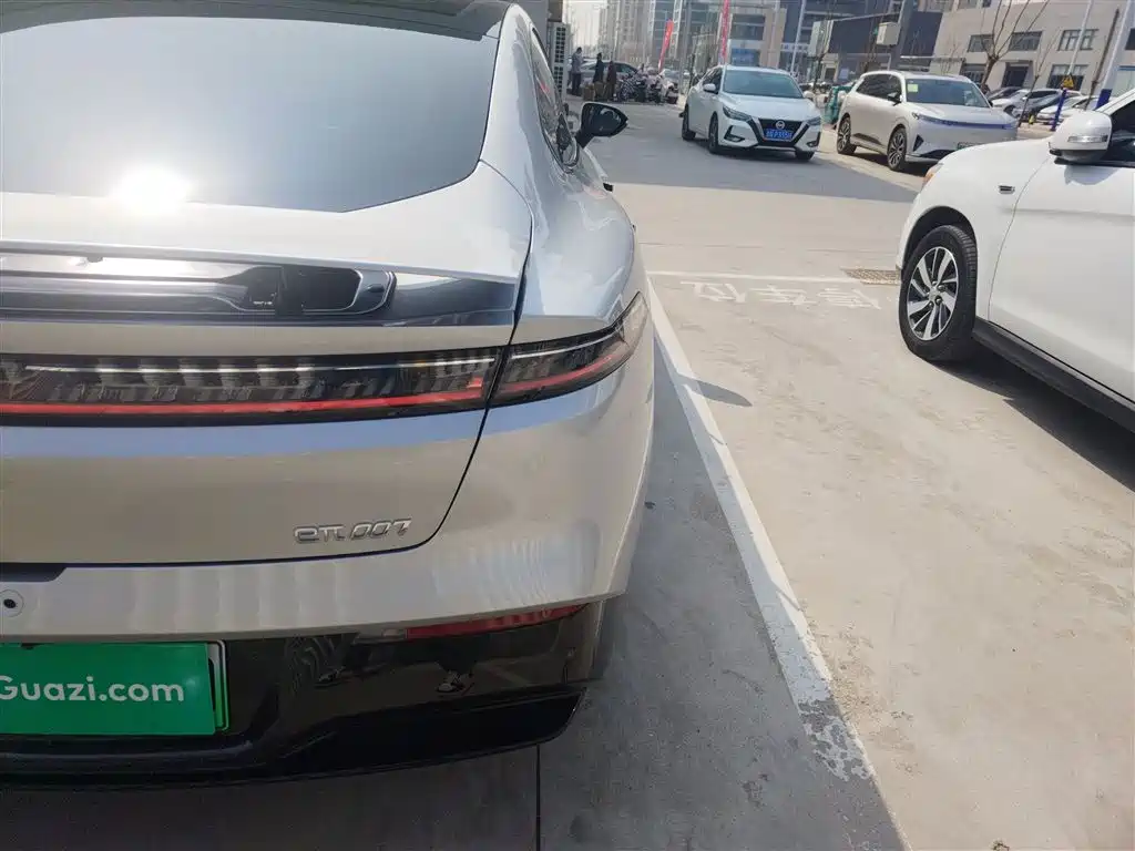 Dongfeng Yipai eπ007 2025 EV AWD 565 Max Pilot Edition 2025 - thumbnail 8