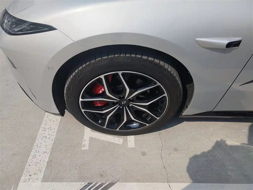 Dongfeng Yipai eπ007 2025 EV AWD 565 Max Pilot Edition 2025 - thumbnail 23