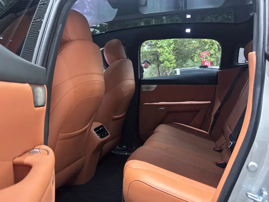 Dongfeng eπ eπ007 2025 BEV 565 AWD Max 2025 - thumbnail 6