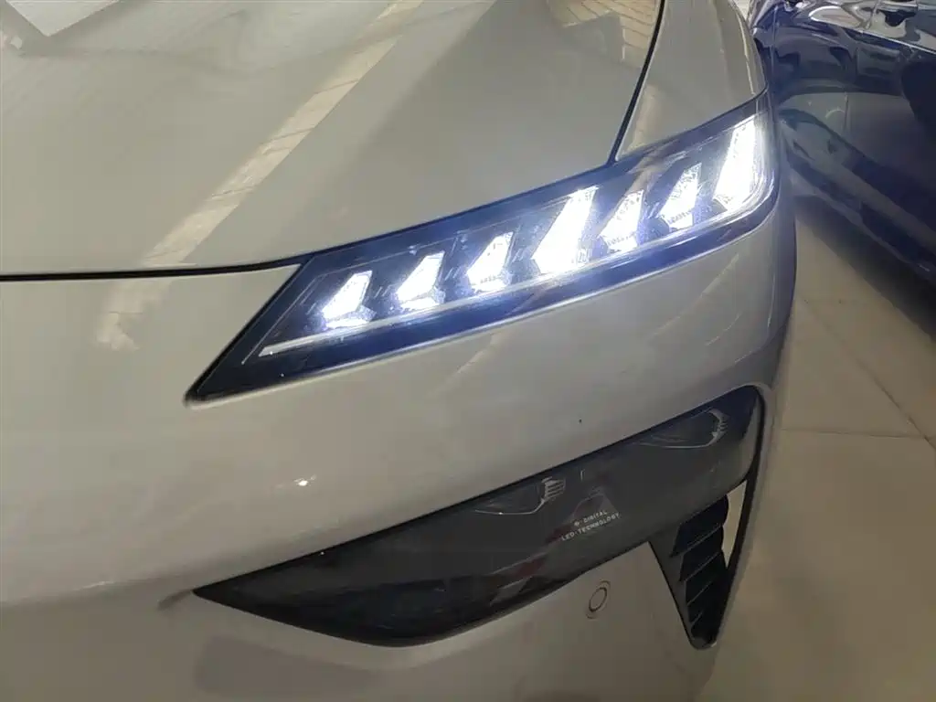 Dongfeng eπ eπ007 565 AWD Max 2025 - thumbnail 24