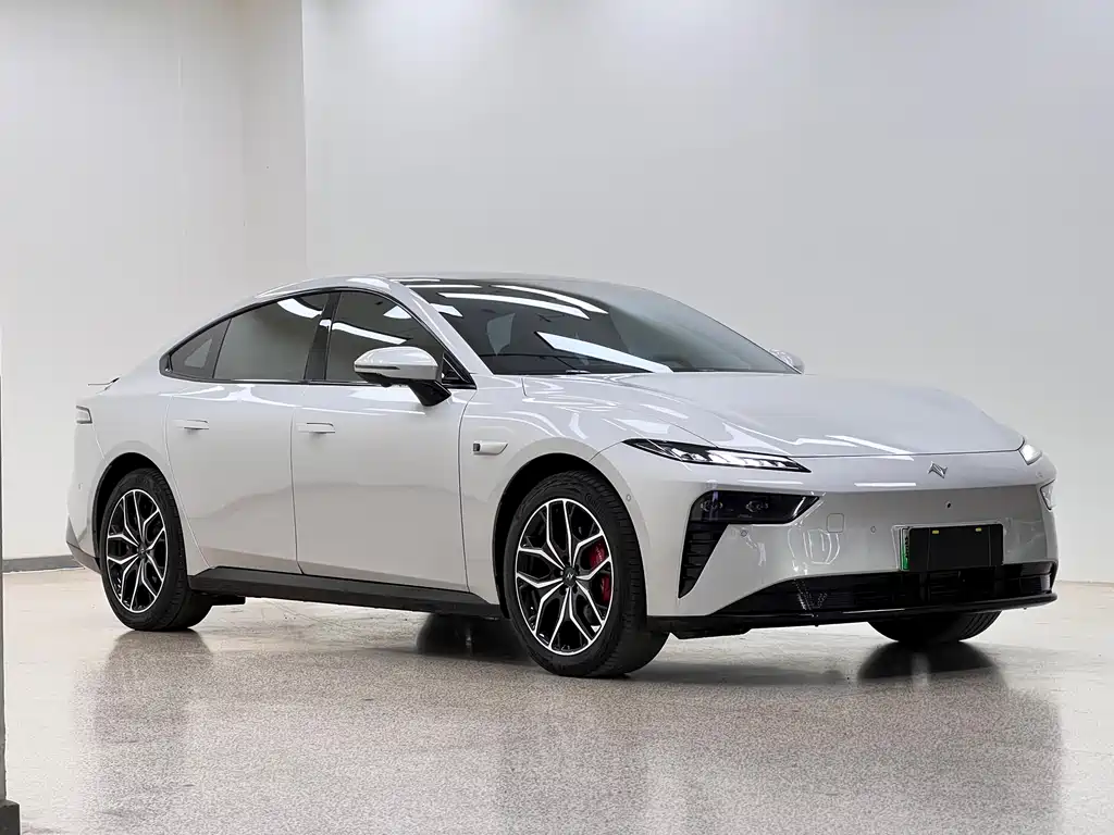 Dongfeng Yipai eπ007 2025 BEV 565 AWD Max Pilot Edition 2025 - thumbnail 3