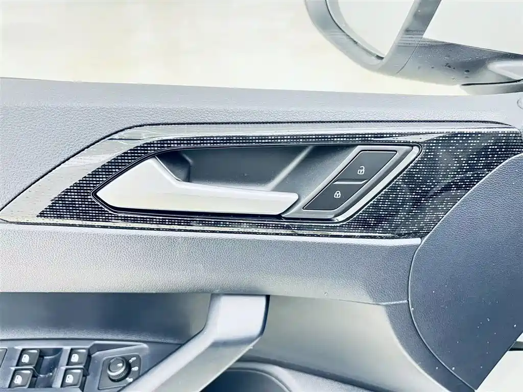 Volkswagen Lavida 2026 New Sharp 1.5L Outstanding Xinyi Edition 2026 - thumbnail 12