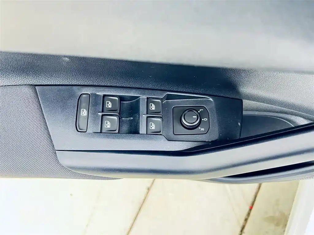 Volkswagen Lavida 2026 New Sharp 1.5L Outstanding Xinyi Edition 2026 - thumbnail 16