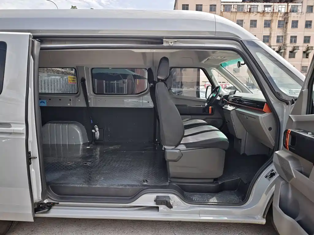 Farizon Farizon Super VAN 2025 Yucheng Edition Short Wheelbase Medium Roof 68kWh Zhixin 2025 - thumbnail 6