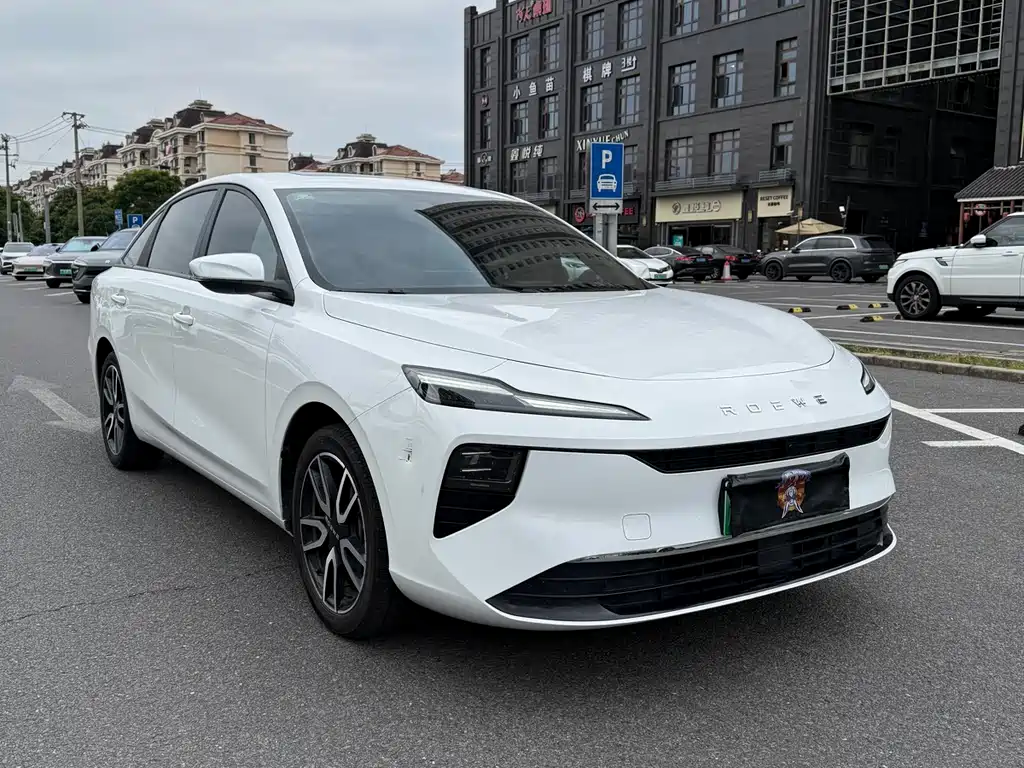 Roewe Roewe D6 2025 - thumbnail 2