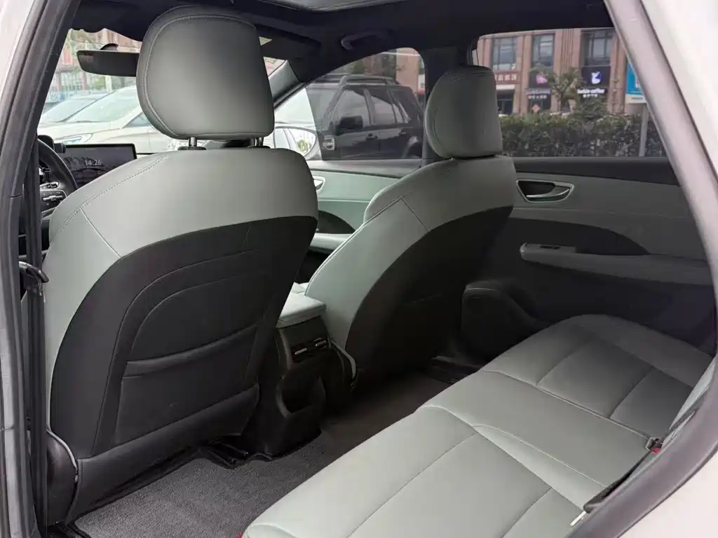 Roewe Roewe D6 2025 - thumbnail 7