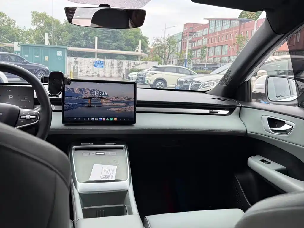 Roewe Roewe D6 2025 - thumbnail 9