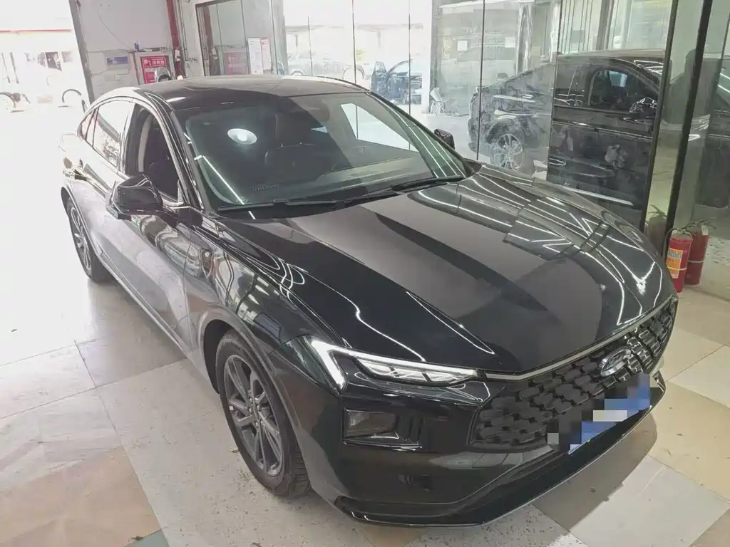 Ford Mondeo 2025 1.5T EcoBoost Luxury 2025 - thumbnail 2