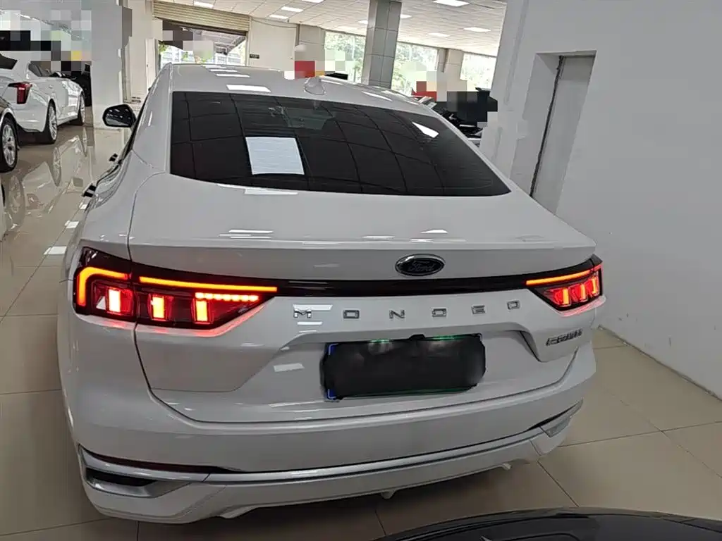 Ford Mondeo 2025 1.5T EcoBoost Shuya 2024 - thumbnail 6