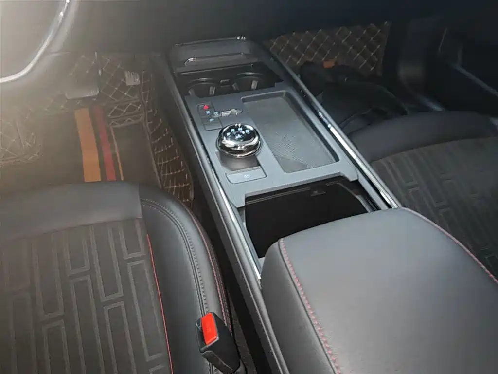 Ford Mondeo 2025 1.5T EcoBoost Shuya 2024 - thumbnail 14