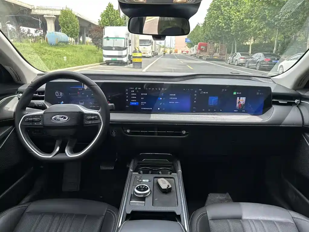 Ford Mondeo 2.0T EcoBoost 2025 - thumbnail 2