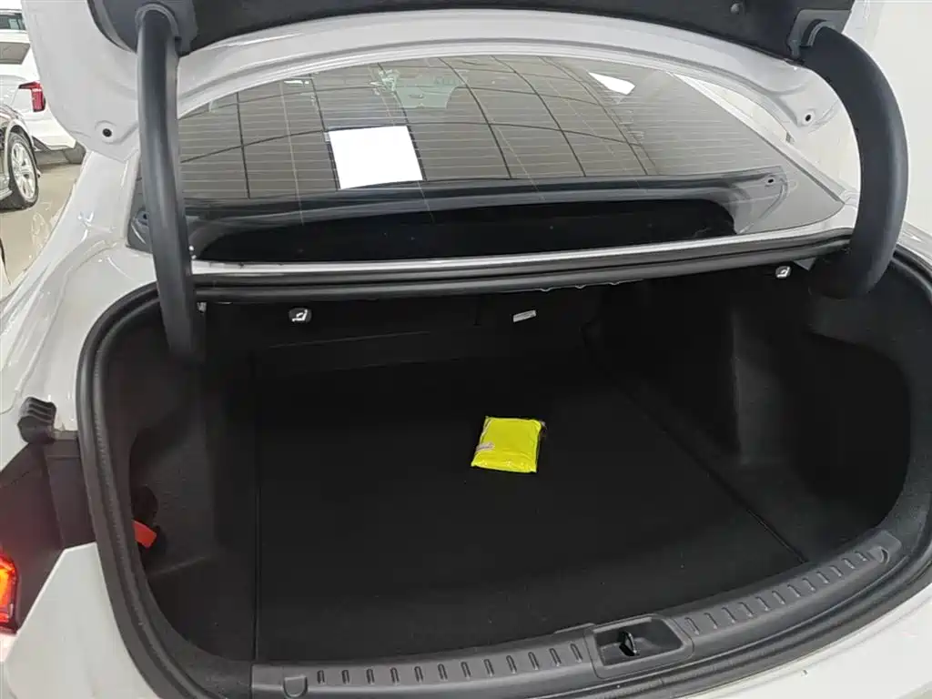 Ford Mondeo 2025 1.5T EcoBoost Shuya 2024 - thumbnail 19