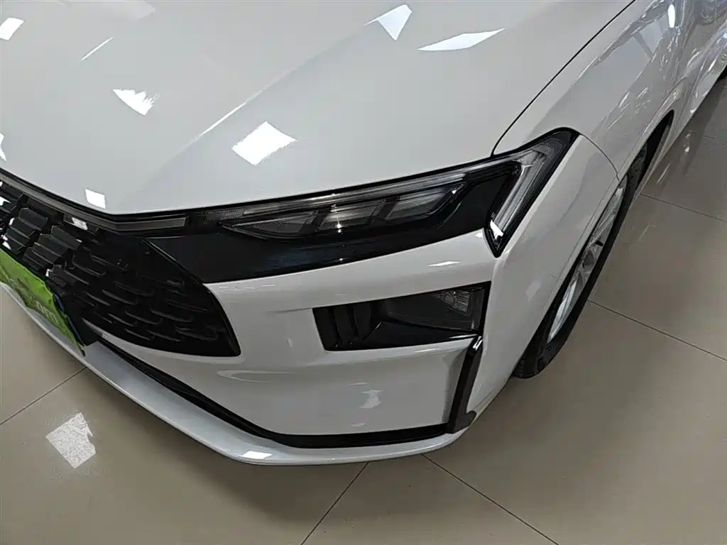 Ford Mondeo 2025 1.5T EcoBoost Shuya 2024 - thumbnail 24