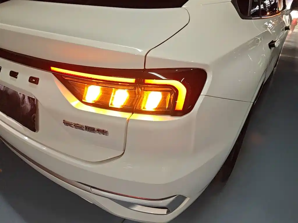 Ford Mondeo 2025 1.5T EcoBoost Shuya 2025 - thumbnail 8