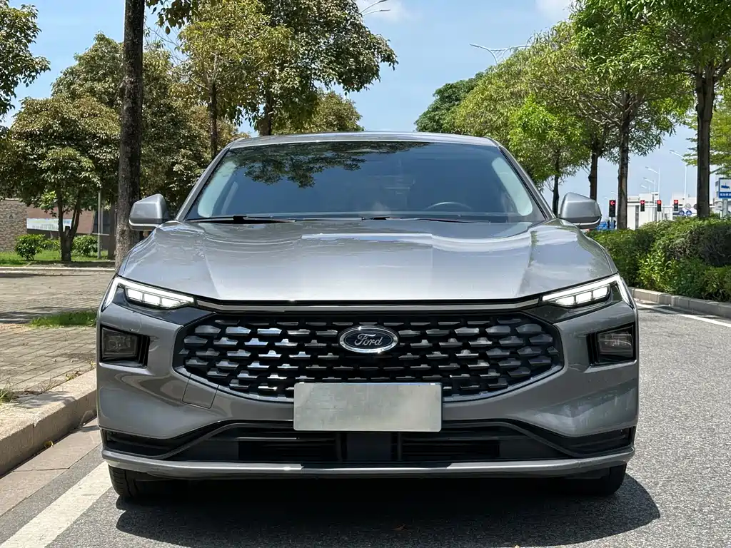 Ford Mondeo 2025 2.0T EcoBoost Luxury 2024 - thumbnail 2