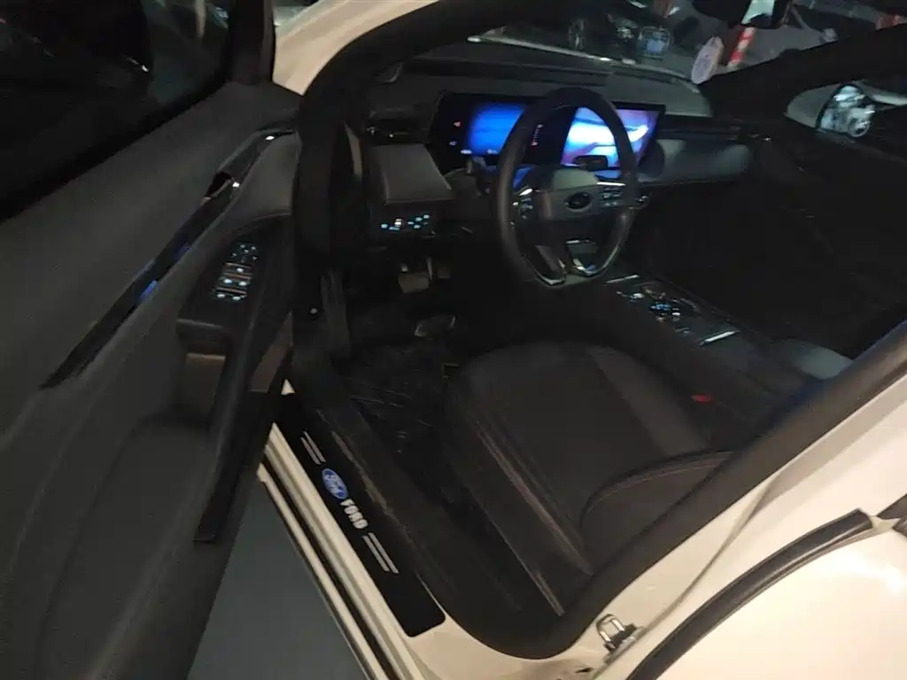 Ford Mondeo 2025 1.5T EcoBoost Shuya 2025 - thumbnail 16