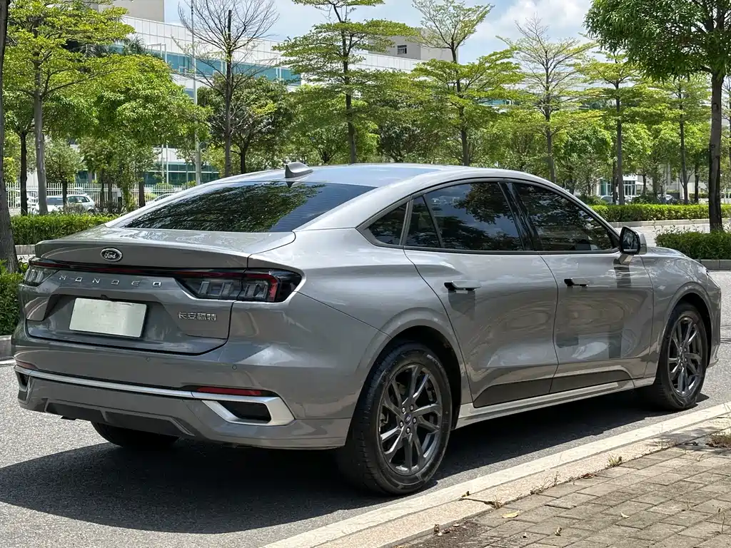 Ford Mondeo 2025 2.0T EcoBoost Luxury 2024 - thumbnail 14