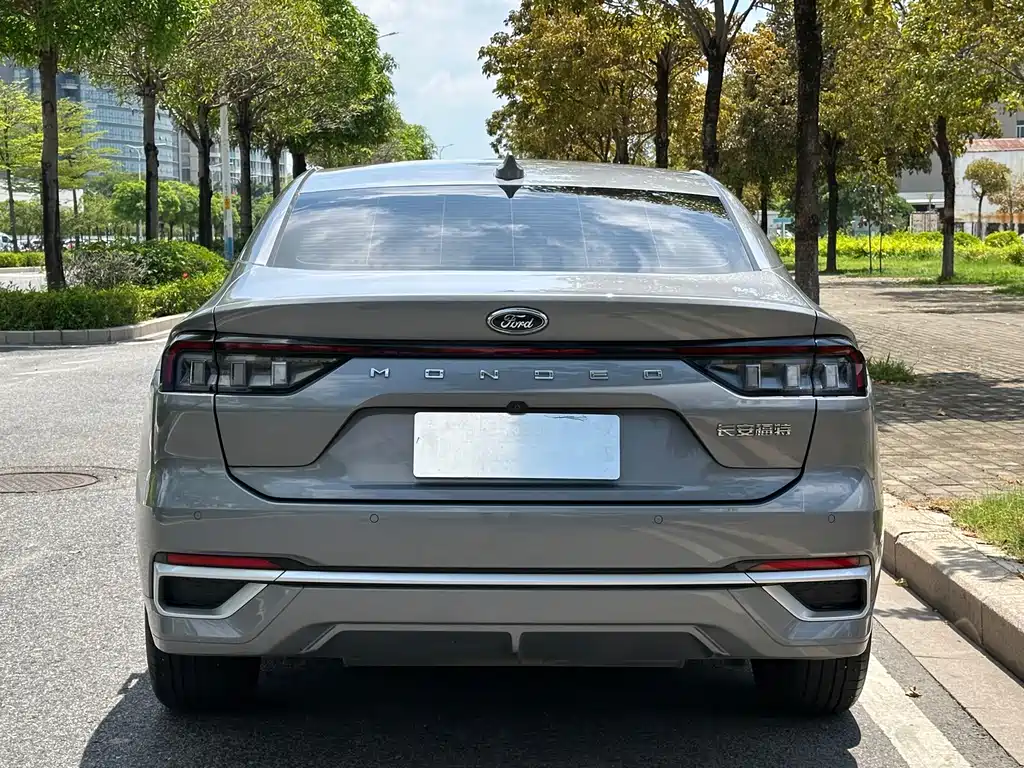 Ford Mondeo 2025 2.0T EcoBoost Luxury 2024 - thumbnail 15