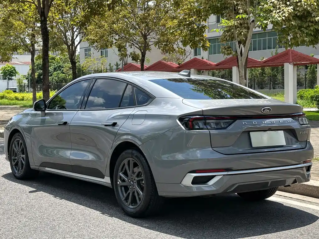Ford Mondeo 2025 2.0T EcoBoost Luxury 2024 - thumbnail 16