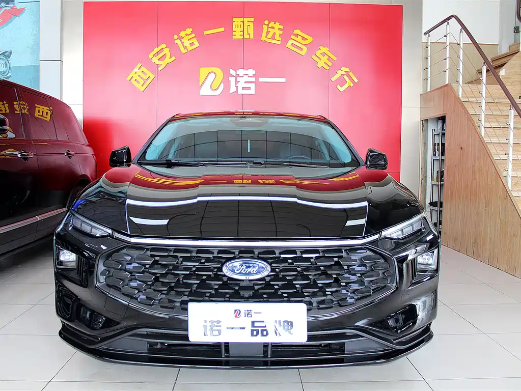 Ford Mondeo 2025 1.5T EcoBoost Luxury 2025 - thumbnail 2