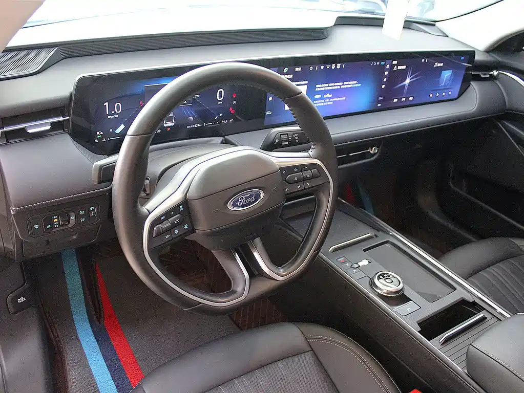 Ford Mondeo 2025 1.5T EcoBoost Luxury 2025 - thumbnail 5
