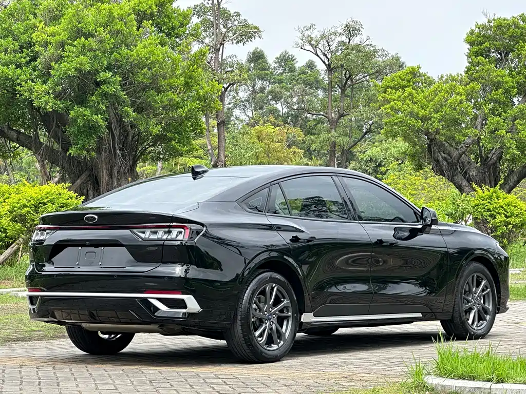 Ford Mondeo 2025 - thumbnail 5