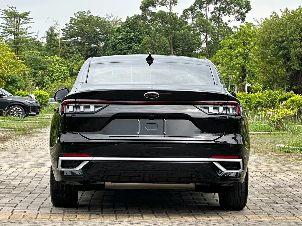 Ford Mondeo 2025 - thumbnail 6