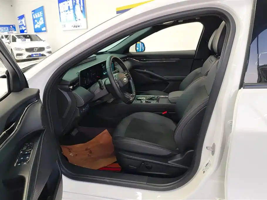 Ford Ford Mondeo 2025 1.5T EcoBoost Comfort 2025 - thumbnail 9
