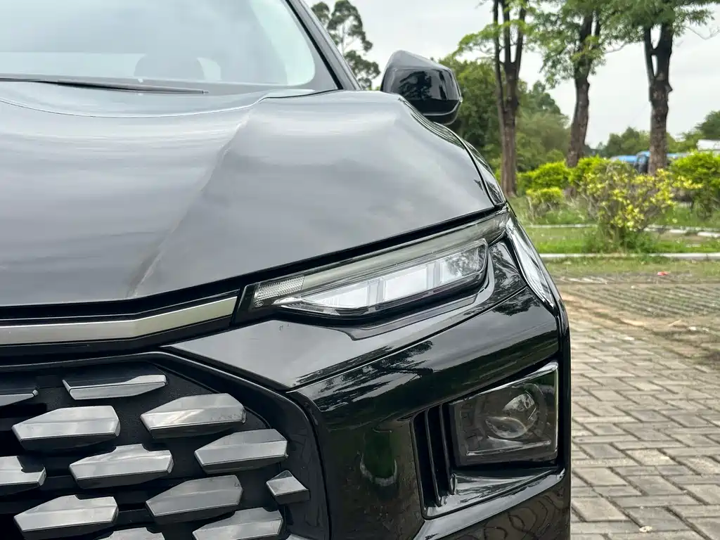 Ford Mondeo 2025 - thumbnail 14