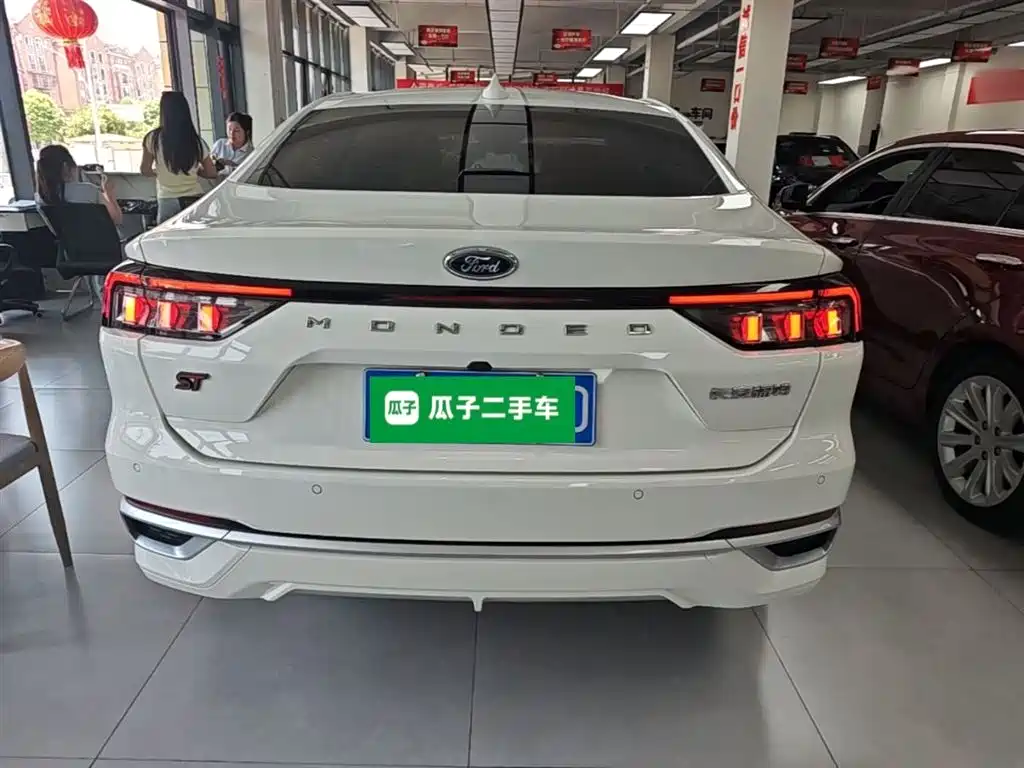Ford Ford Mondeo 2025 2.0T EcoBoost Luxury 2025 - thumbnail 6