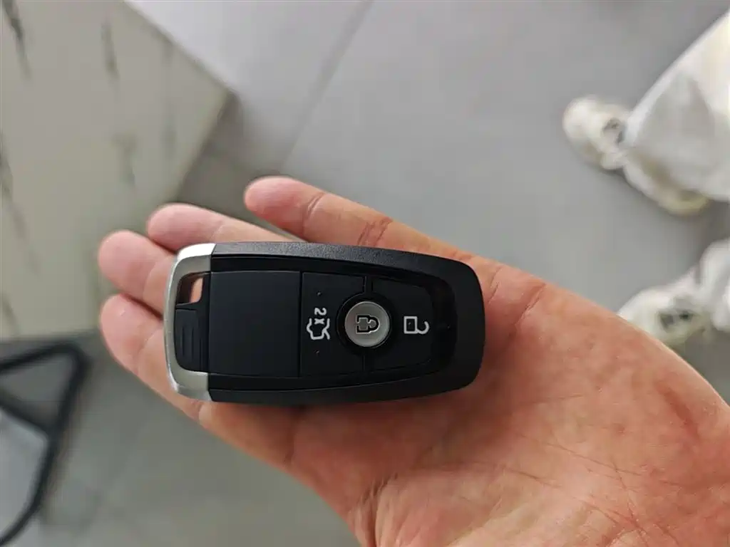 Ford Ford Mondeo 2025 2.0T EcoBoost Luxury 2025 - thumbnail 9