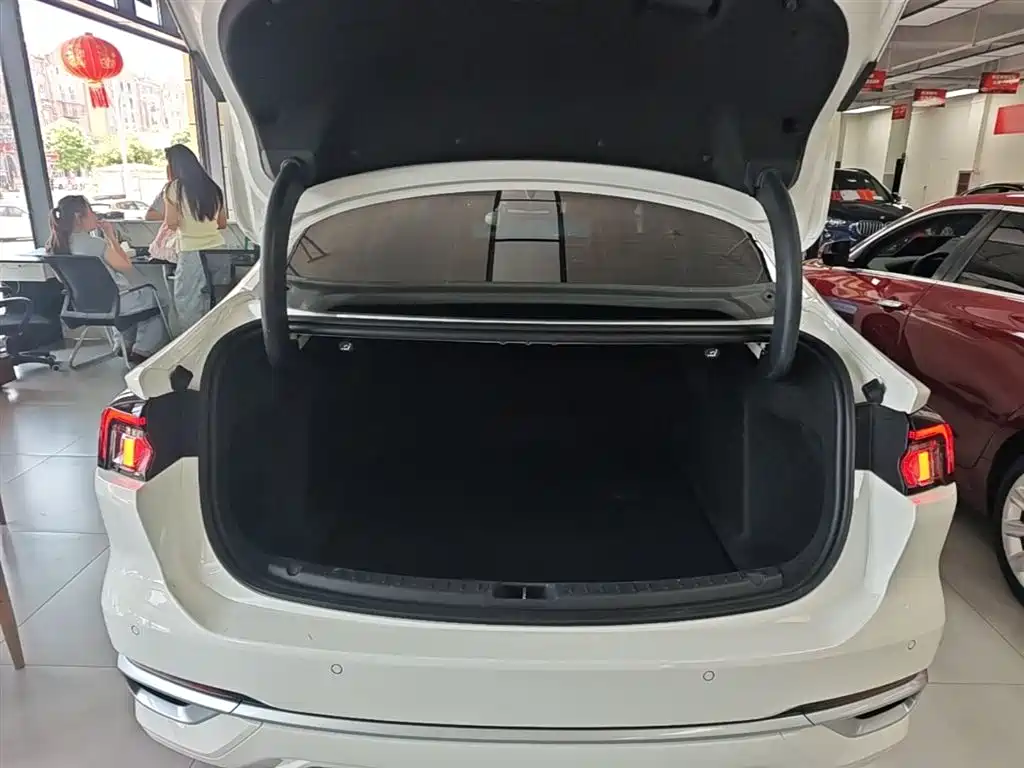 Ford Ford Mondeo 2025 2.0T EcoBoost Luxury 2025 - thumbnail 19