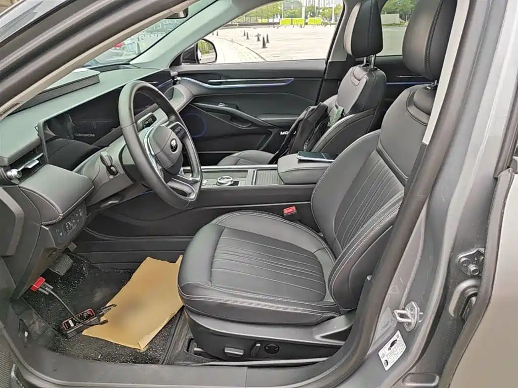 Ford Ford Mondeo 2025 1.5T EcoBoost Luxury Model 2025 - thumbnail 15