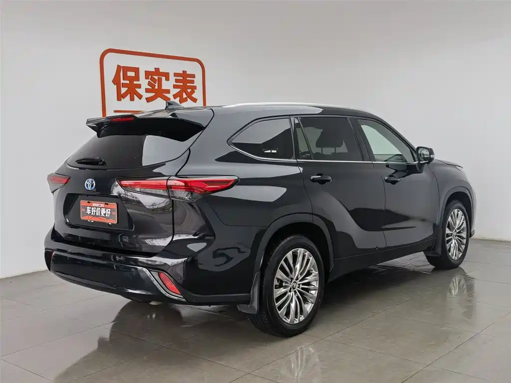 Toyota Highlander 2023 2.5L Hybrid AWD Premium 7-Seater 2024 - thumbnail 2